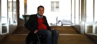 Im Rollstuhl: Leistungsträger mit Behinderung