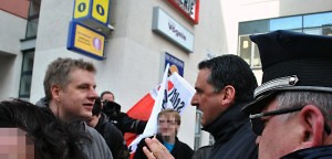 Berliner Landesvorsitzender von Pro Deutschland bei Infostand festgenommen