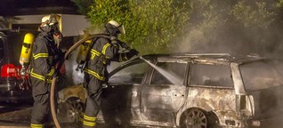 Brandanschläge in Bramfeld: 2 Autos gehen in Flammen auf