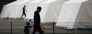 Asylbewerber in Deutschland: Wer an der Flüchtlingskrise verdient