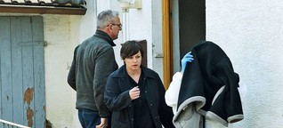 Polizei mit Verdächtiger in Höxter | Ortstermin im Horror-Haus