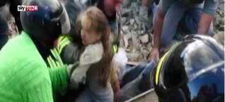 Horror-Beben in Italien ++ Mindestens 247 Tote | Mädchen nach 17 Stunden aus Trümmern gerettet! - Staatsbegräbnis für Erdbebenopfer in Italien