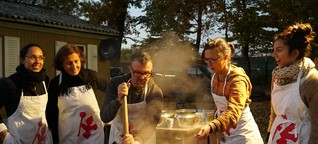 kath.ch - "Cuisine sans frontières" engagiert sich in Zürich für Flüchtlinge