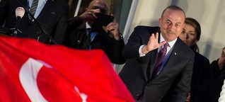 Bei Außenminister-Rede in Hamburg: Journalist von Erdogan-Anhängern attackiert