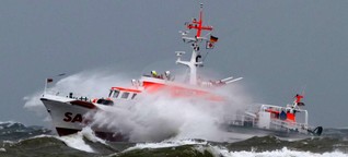 360°-Video: Wie man ein Rettungsschiff auf stürmischer See steuert
