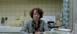 Warum einer Frau beim Kartoffelschälen zuschauen?