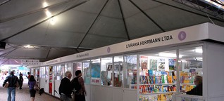 Artikel über fremdsprachige Bücher in der 2010 Buchmesse in Porto Alegre: Acervo de livros multilíngues pode ser encontrado na Área Internacional (Jornal do Comércio, 10.11.10)