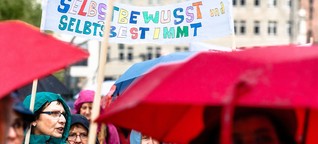 Kopftuchstreit in der feministischen Szene: „Es geht um unsere Frauen"