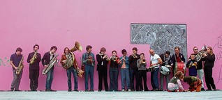 Brass Band aus München: Weiter hinausschwimmen