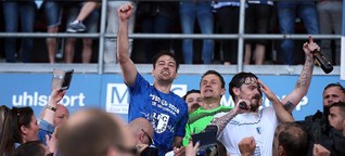 Magdeburgs Aufstieg in die Zweite Liga: Wilde Hüpfer - SPIEGEL ONLINE - Sport