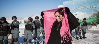 Die unbeugsamen Frauen von Kabul | DW | 30.11.2015
