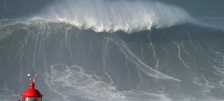 Spektakel an Atlantikküste : Surfer bezwingt in Portugal rund 35 Meter hohe Welle