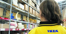 Ikea-Mitarbeiterin über Mindestgehalt: "Kein Lottogewinn"