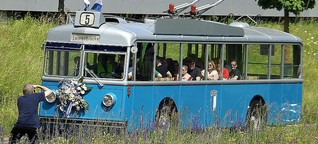 Trolley-Oldie entzückt Luzerner Bus-Fans 