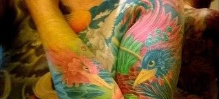 Tattoos: Die Farbe unter Mamas Haut