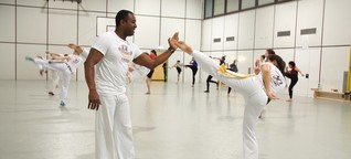 Hochschulsport aus Brasilien: Singen! Tanzen! Kämpfen! - Capoeira