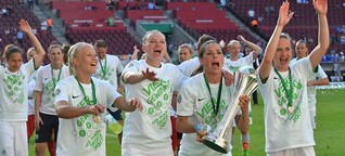 Wolfsburgs Frauen holen Double und dürfen nicht feiern - aus Rücksicht auf Herrenmannschaft