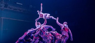 "Messi 10" von Cirque du Soleil: Fußballzirkus für einen Ballartisten