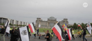 Reichsbürger vor dem Bundestag | JFDA