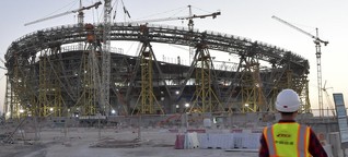 Fußball-WM Katar: Acht oder neun Männer in einem kleinen Raum