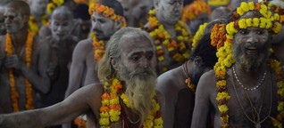 Das Hindu-Pilgerfest Kumbha Mela - Alle Sünden werden reingewaschen