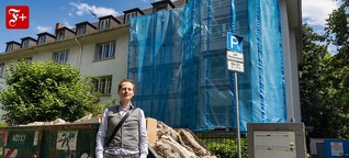 Wohnraum in Frankfurt: Ein Mann sieht blau