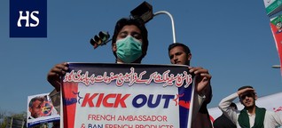 Pakistan | Suuttumus Macronia kohtaan kasvaa muslimimaissa - mielenosoittajat pyrkivät Ranskan lähetystölle Islamabadissa Pakistanissa