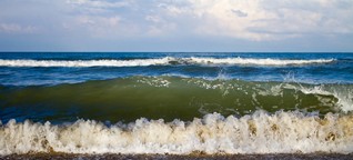 Warum ist Meerwasser eigentlich salzig?
