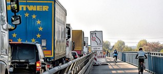 Radfahrer auf Karlsruher Rheinbrücke noch länger eingeschränkt