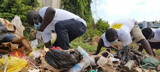 South Sudan's youth collect trash to protest civil war | DW | 26.10.2018
