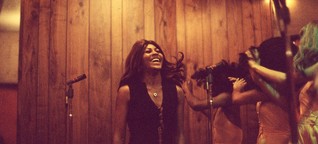 Tina-Turner-Doku „Tina" auf der Berlinale: Über die schwierige Gleichzeitigkeit von Licht und Schatten