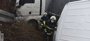 Schnee und Eis stiften Unfall-Chaos auf Brandenburger Autobahnen