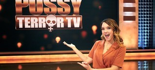 Carolin Kebekus über „Pussy Terror TV": „Mal kurz auf den Tisch scheißen"