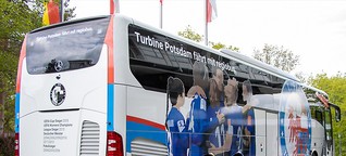 Übergabe den neuen Mannschaftsbusses von Turbine Potsdam durch die regiobus Potsdam Mittelmark GmbH