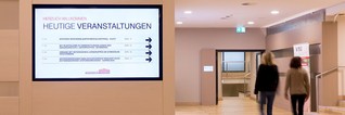 Smart Rathaus: Info-Bildschirme und interaktive Terminals in den Kommunen