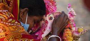 Indien - Hindu-Priesterinnen - umstritten, aber erfolgreich