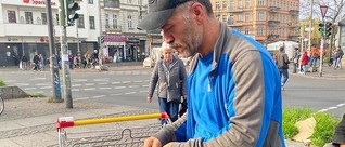 Müslüm Aydın - ein Freund der Straße : Ein Berliner verteilt ehrenamtlich Brot an wohnungslose Menschen [1]