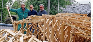 Martin Steinert sorgt mit seinem Holzlatten-Kunstwerk für Hingucker