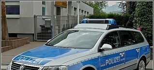 Reilingen/Rhein-Neckar-Kreis: Fahrradfahrerin verletzt sich nach Kollision mit Auto